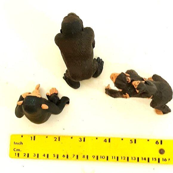 Set Of 3 Monkey Figurines - Cute Apes With Baby - Animal Toys - Realistic Detail - Picture 6 of 6